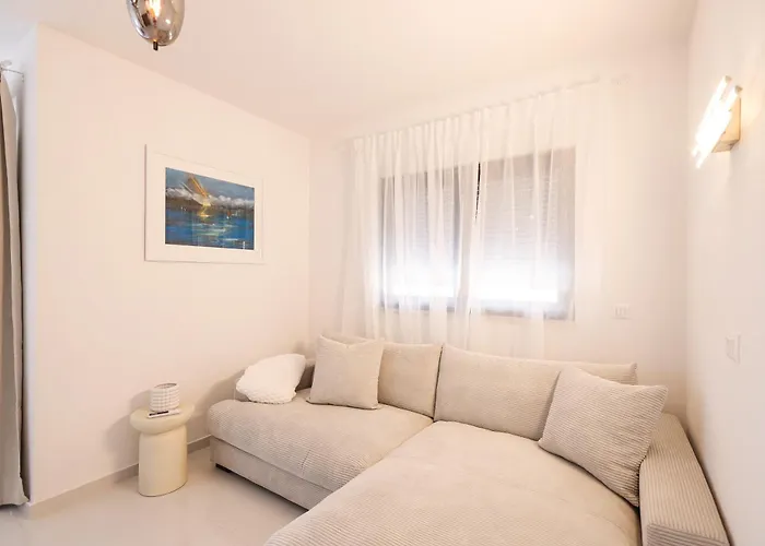 Zara365 Villa