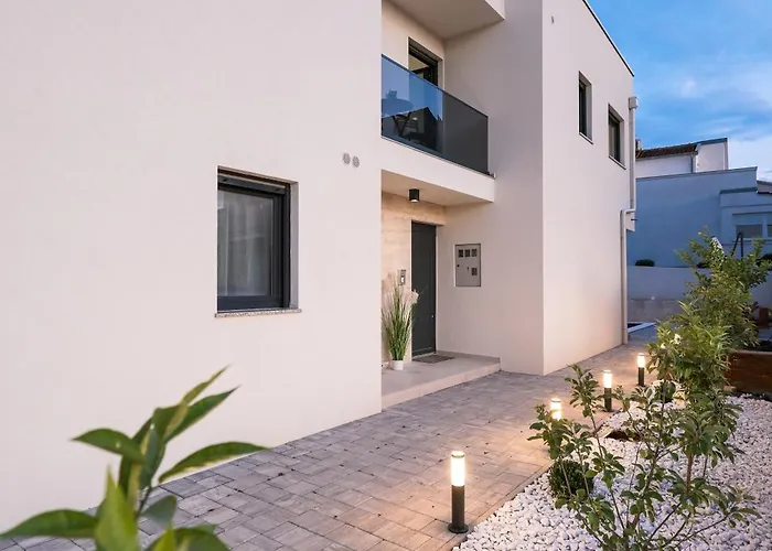 Villa Zara365