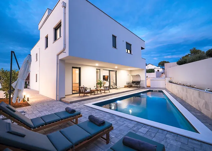 Villa Zara365